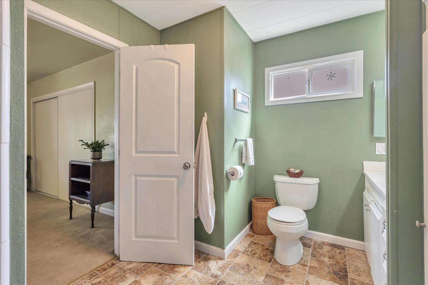 432 Los Encinos AVE 432