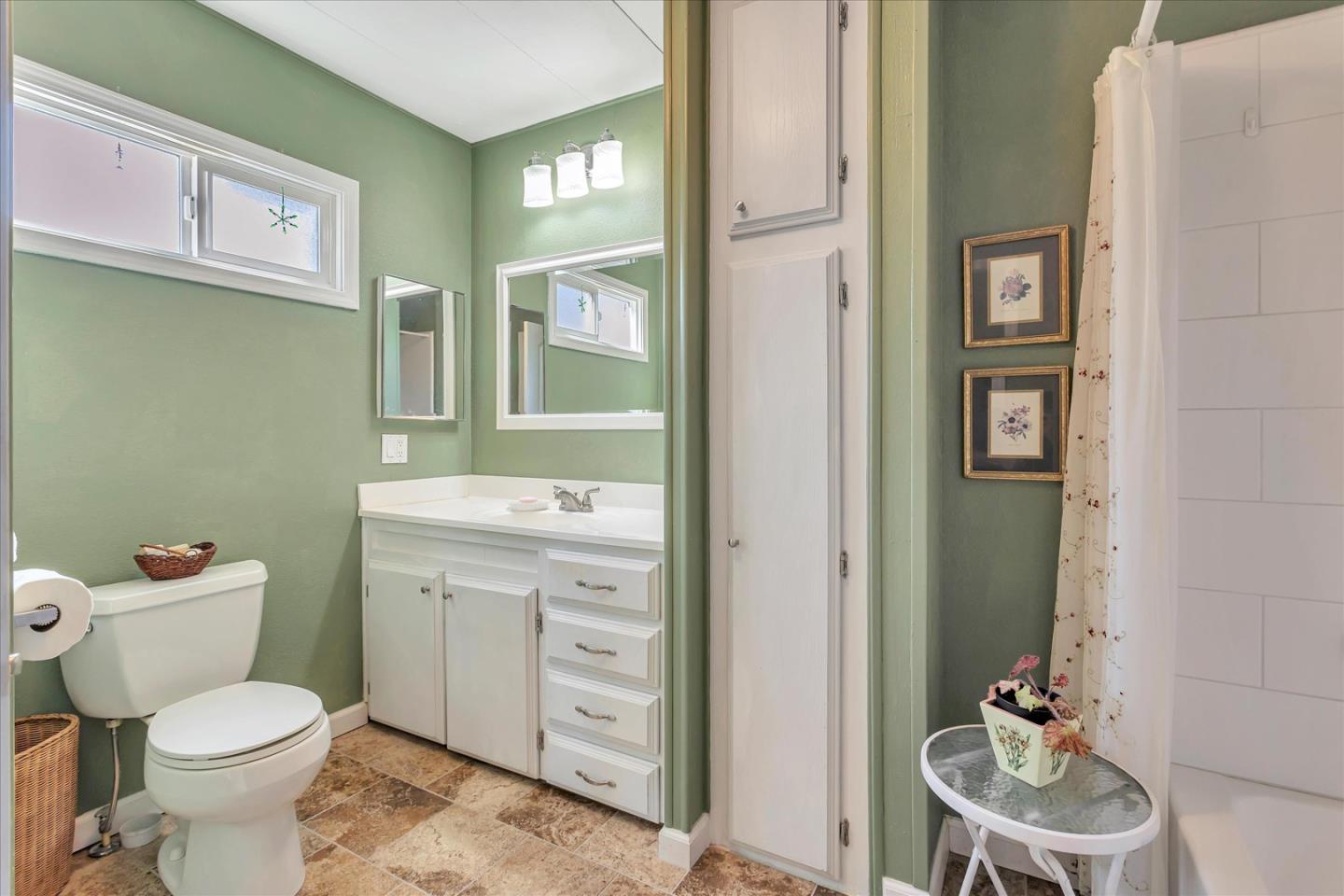 432 Los Encinos AVE 432