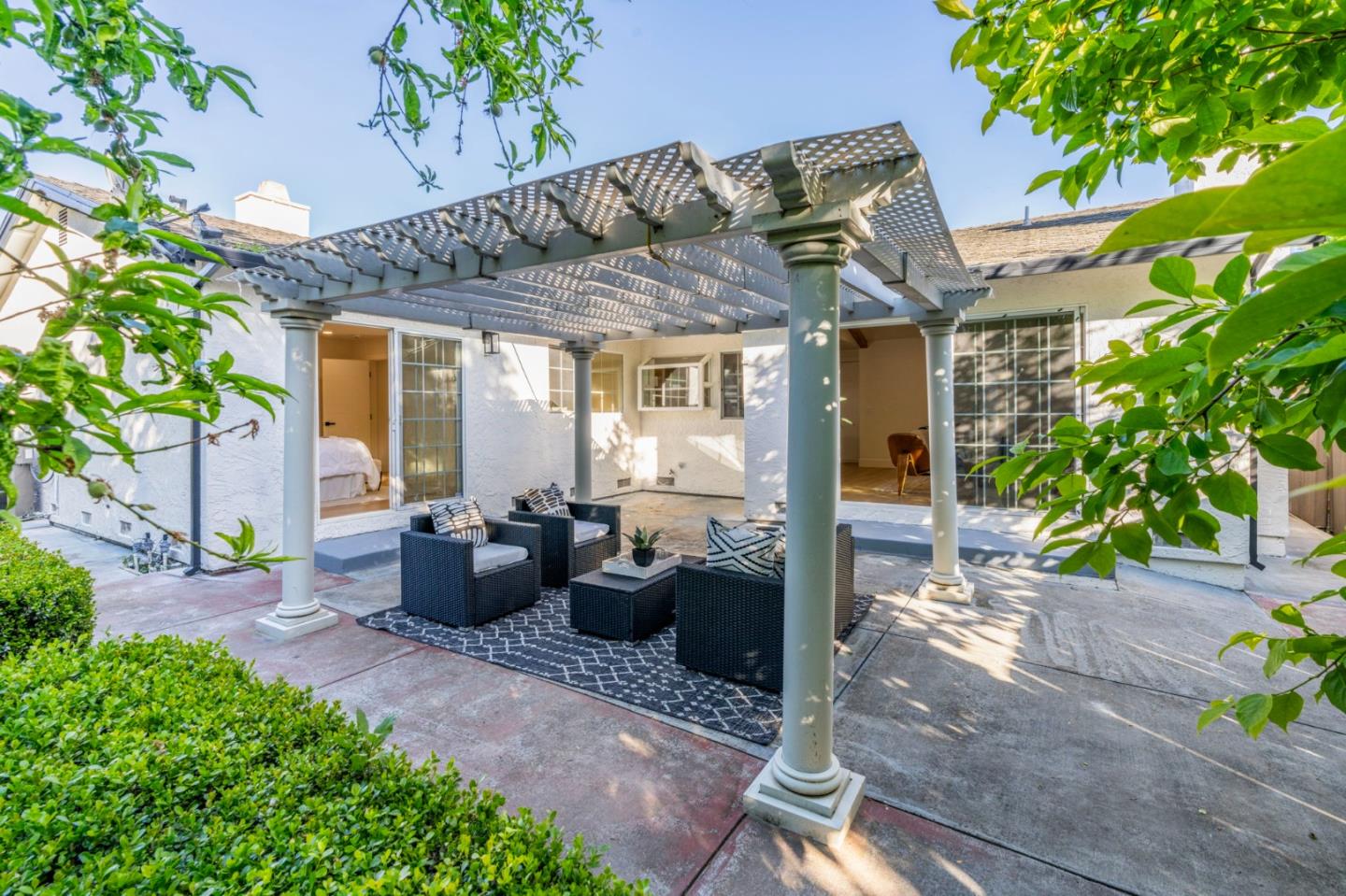 3379 Kohler AVE