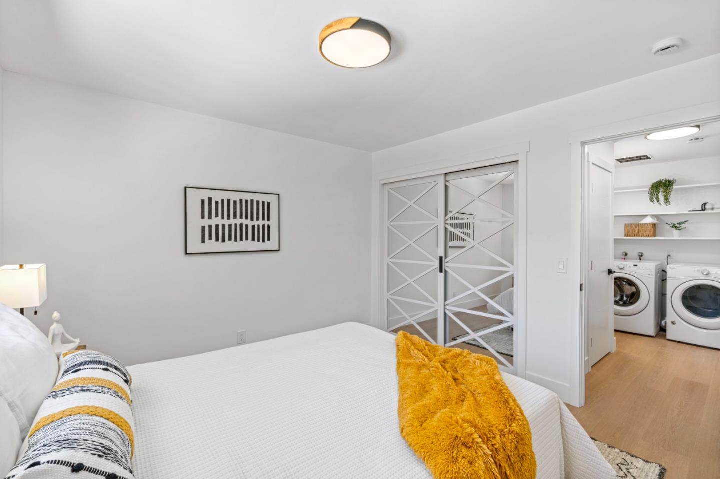 4045-4047 Alberstone DR