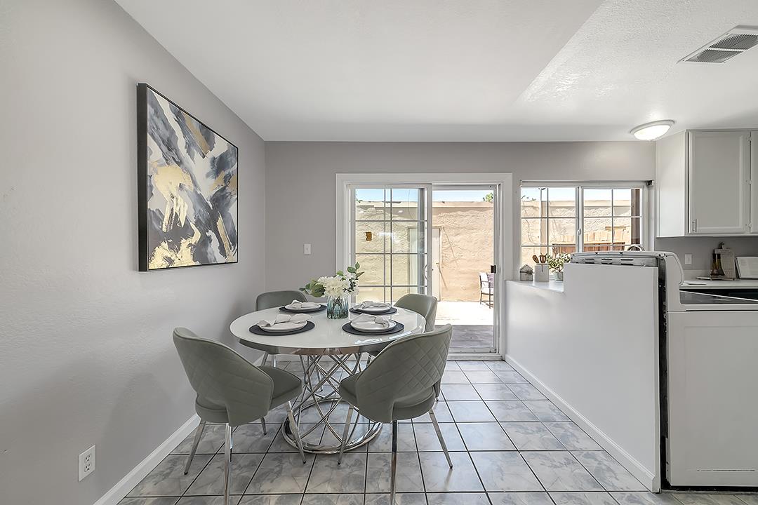 583 7 Trees Village WAY