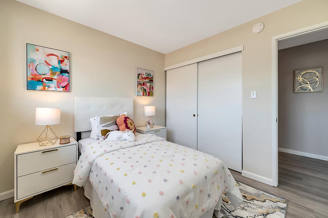 583 7 Trees Village WAY