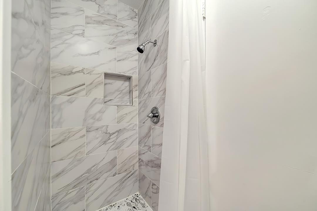 583 7 Trees Village WAY