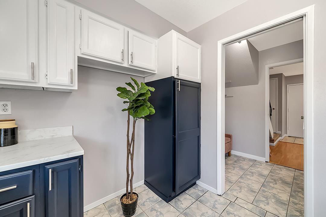 583 7 Trees Village WAY