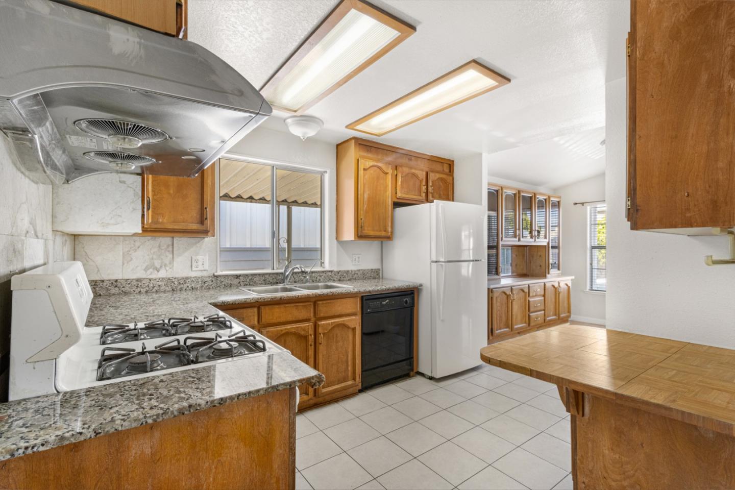 2135 Little Orchard 52