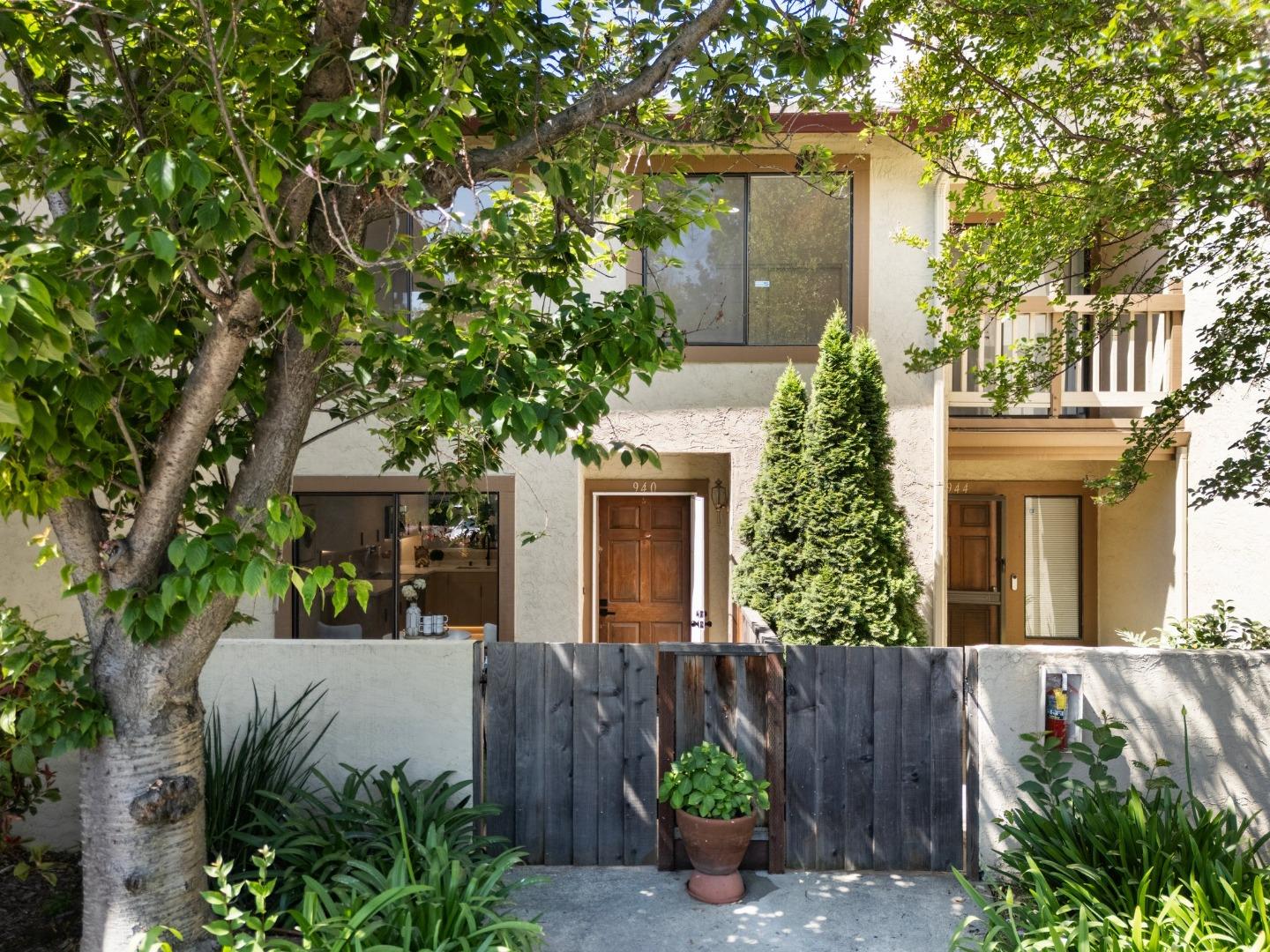 940 Cherry Glen TER