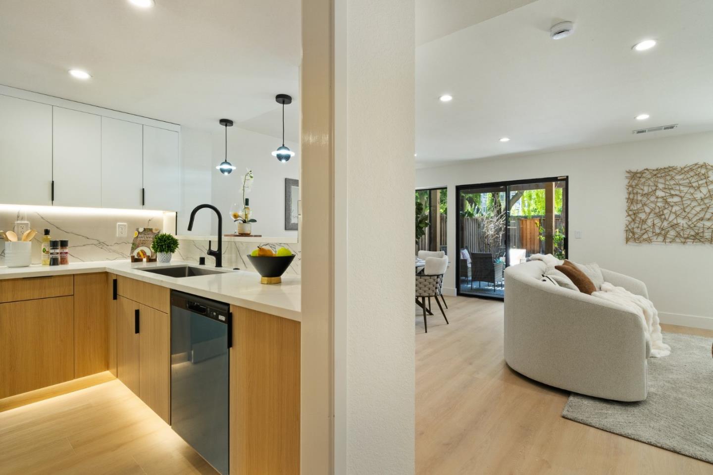 940 Cherry Glen TER