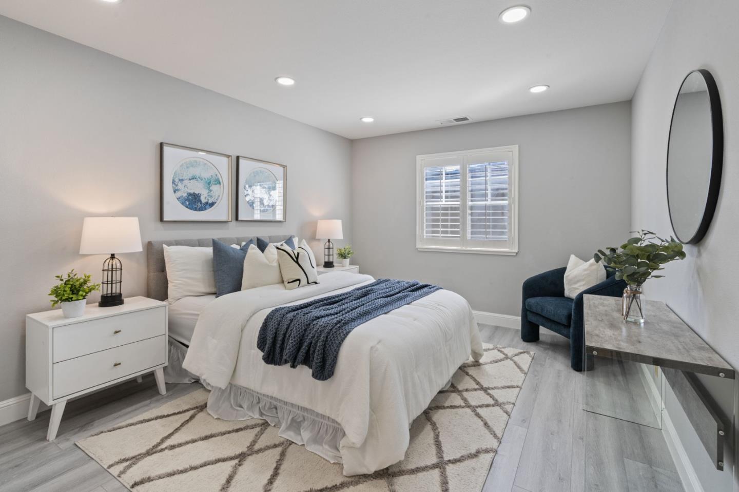 3450 Valley Vista DR