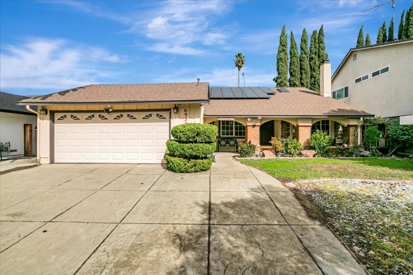 6932 Burning Tree Court