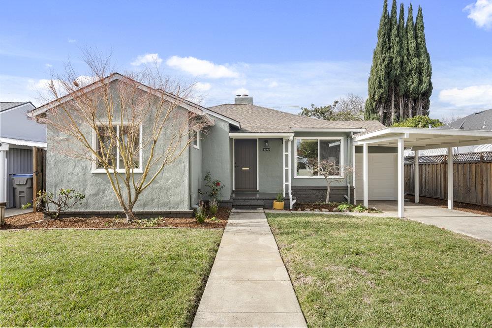 1373 Forrestal AVE
