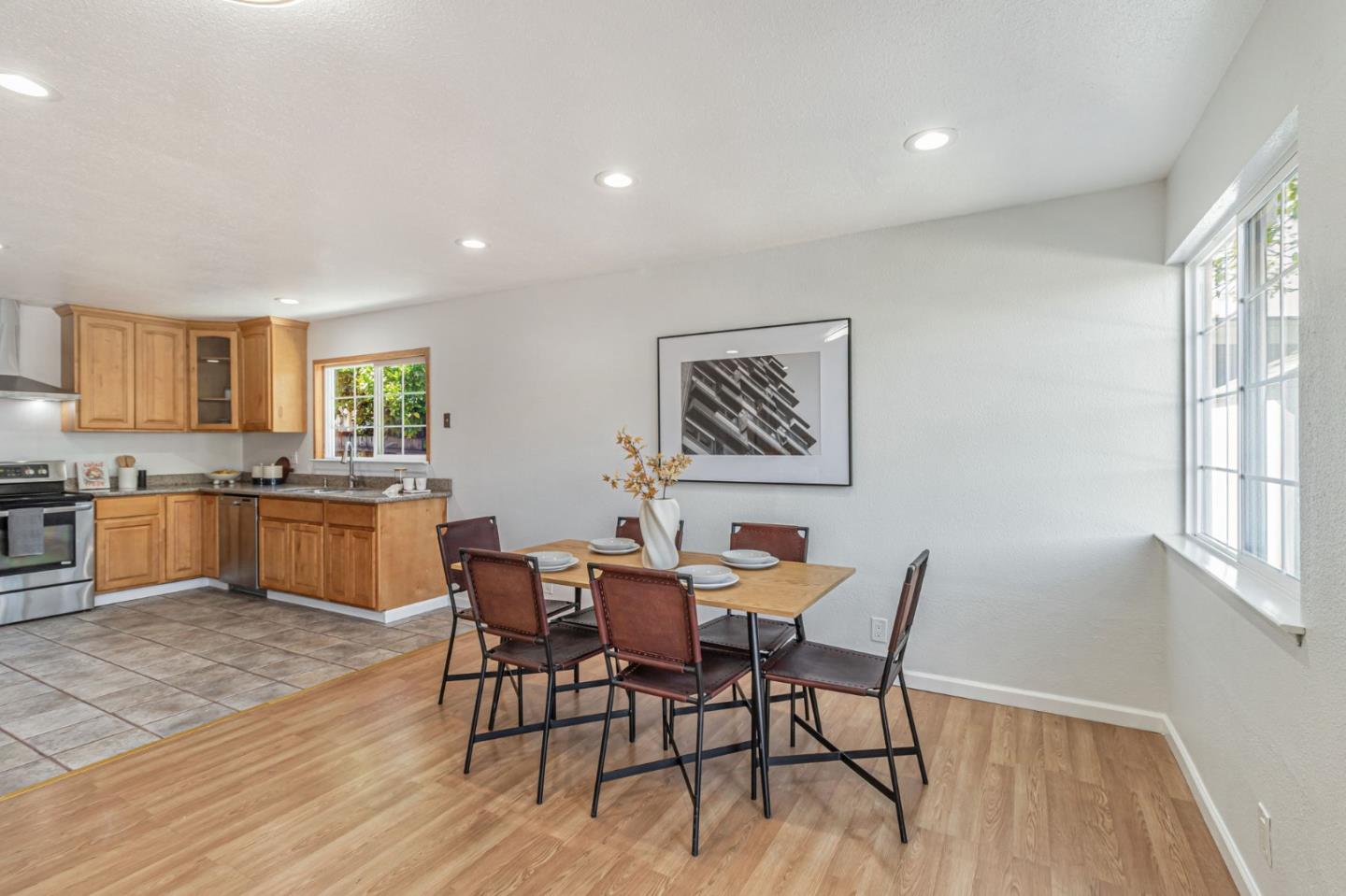 395 Greenpark WAY