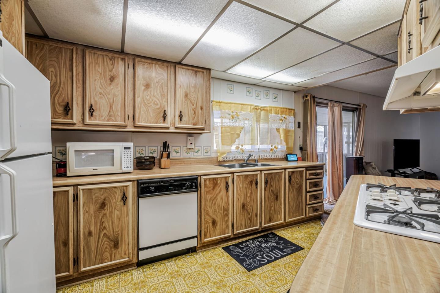 5450 Monterey HWY 144