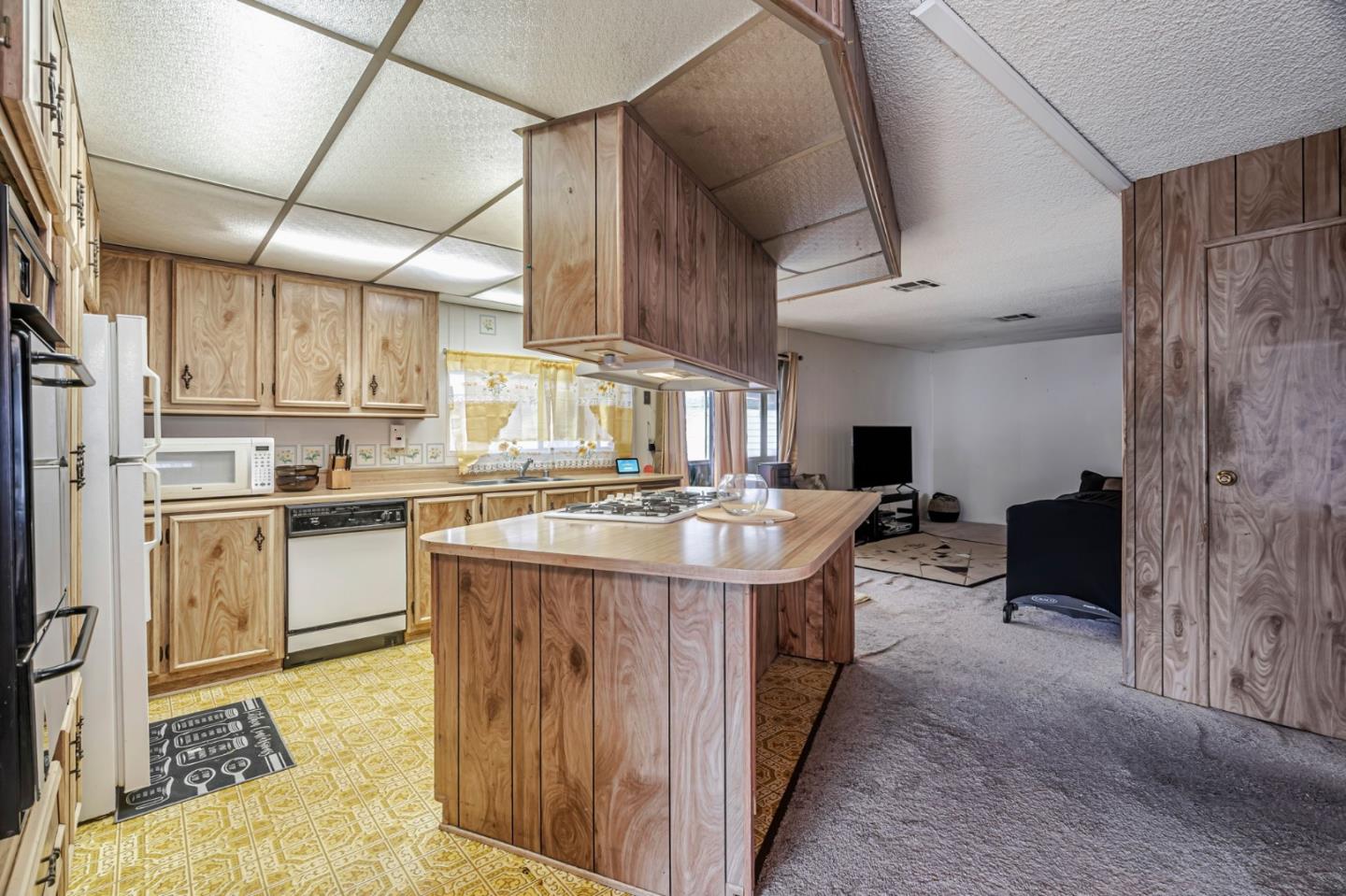 5450 Monterey HWY 144