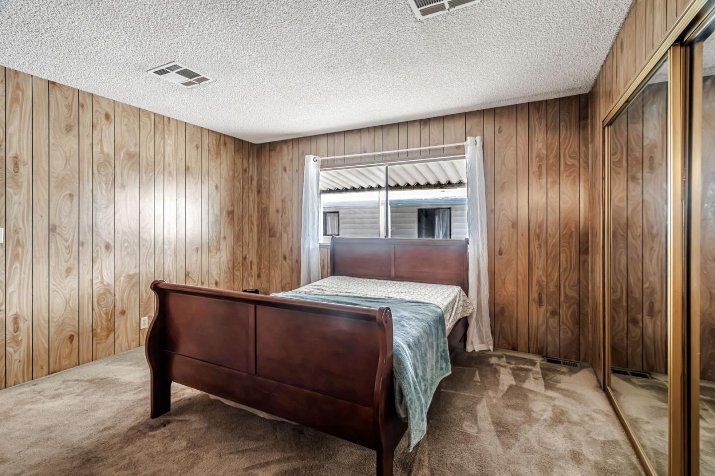 5450 Monterey HWY 144