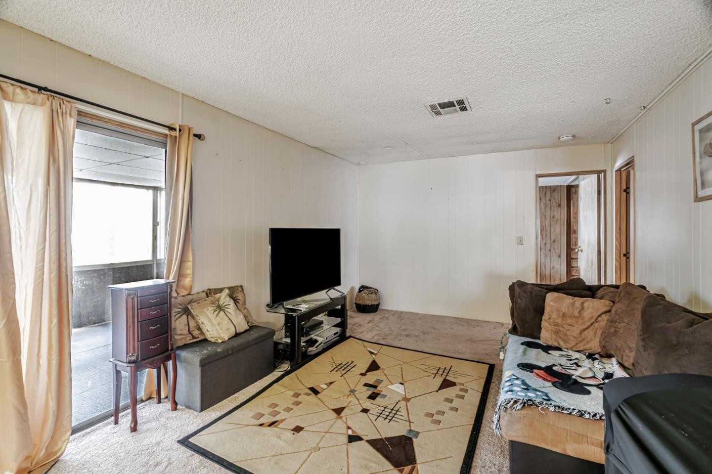 5450 Monterey HWY 144