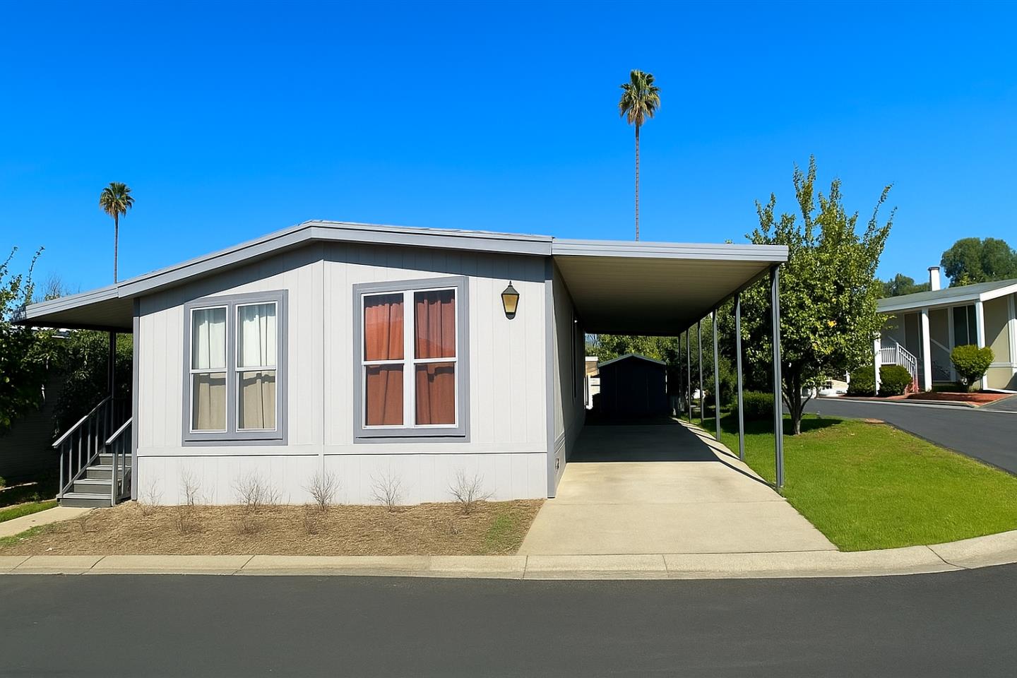 493 Caprice Drive Unit: 493