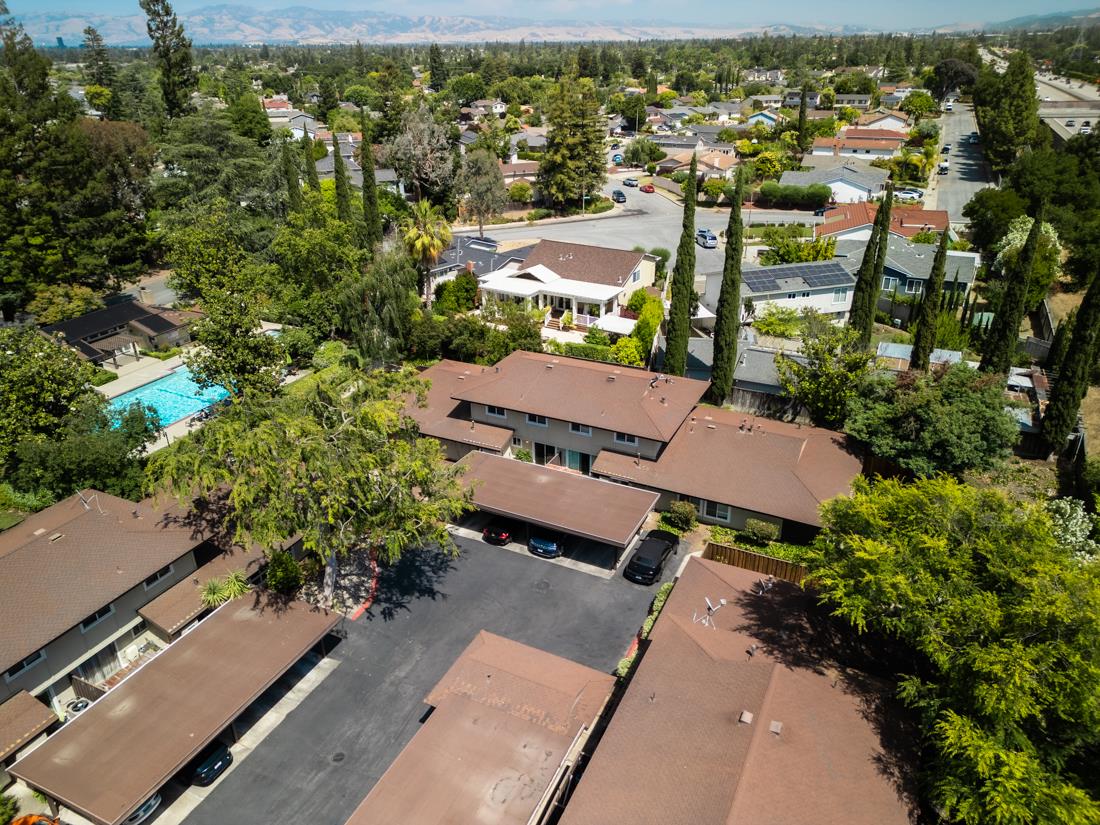 4926 Poplar Terrace
