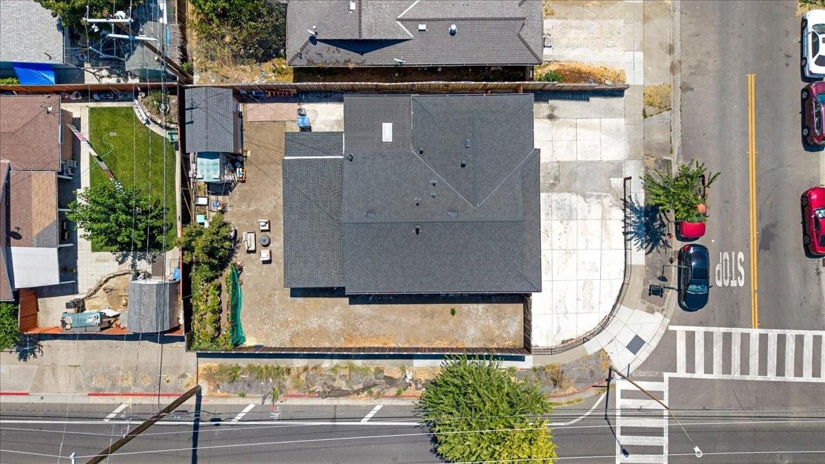 2604 Brahms Avenue