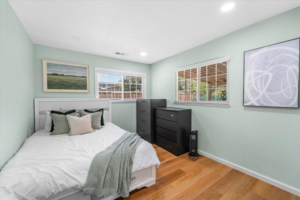 2604 Brahms Avenue