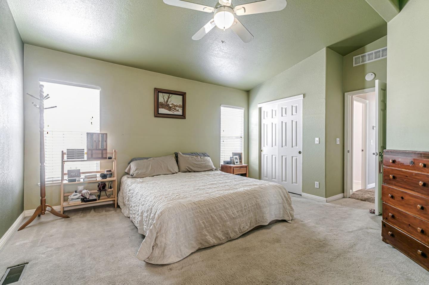 900 Golden Wheel Park Drive Unit: 9