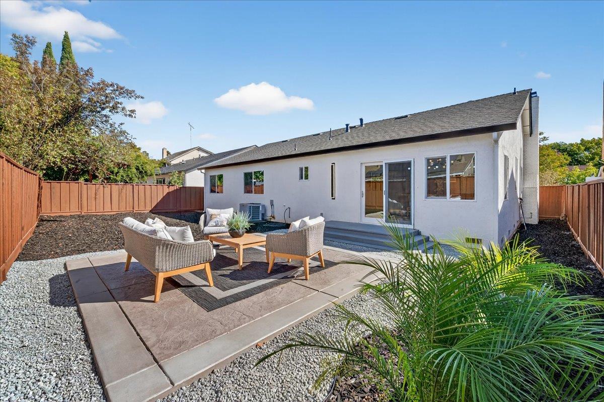 6928 Burning Tree Court