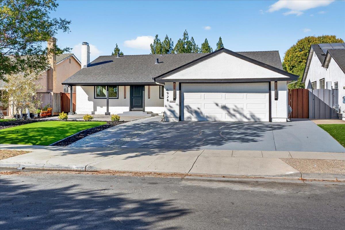 6928 Burning Tree Court