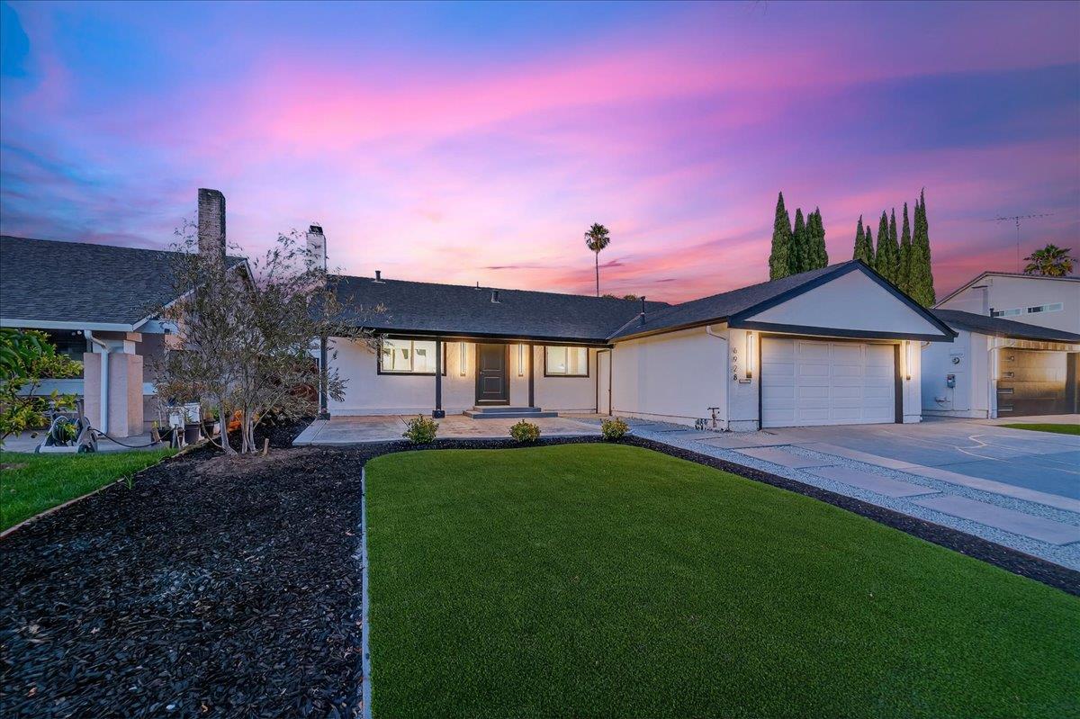6928 Burning Tree Court
