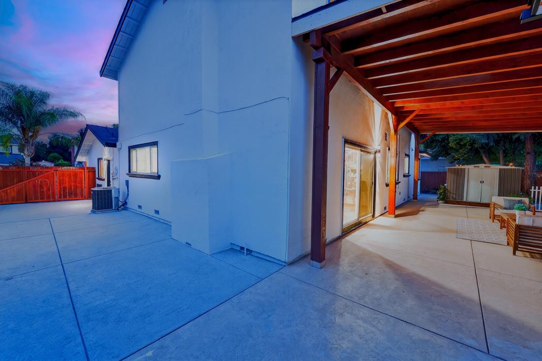 895 Greenwich Drive