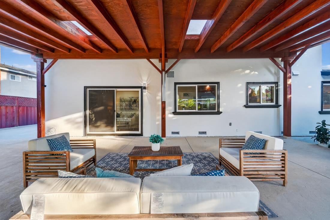 895 Greenwich Drive