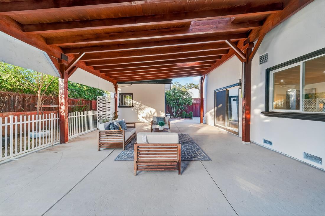 895 Greenwich Drive