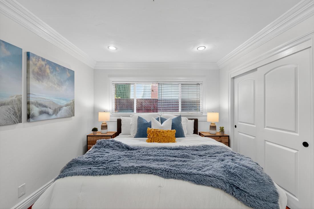 895 Greenwich Drive