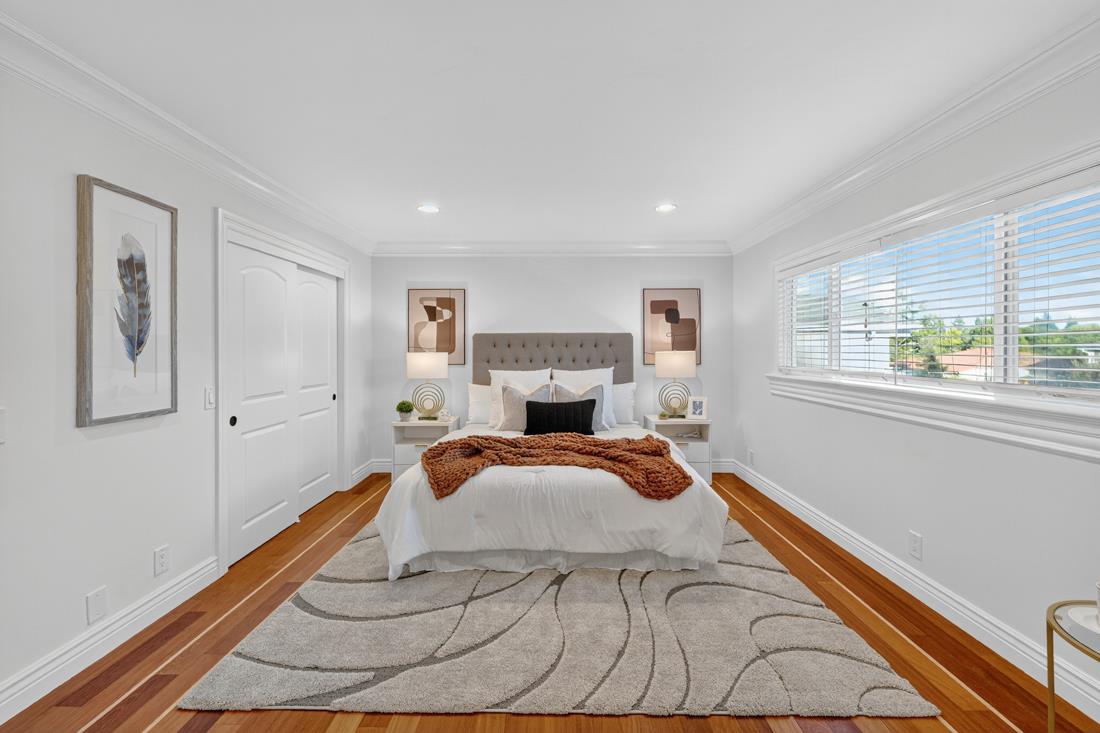895 Greenwich Drive