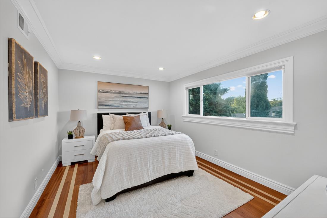 895 Greenwich Drive