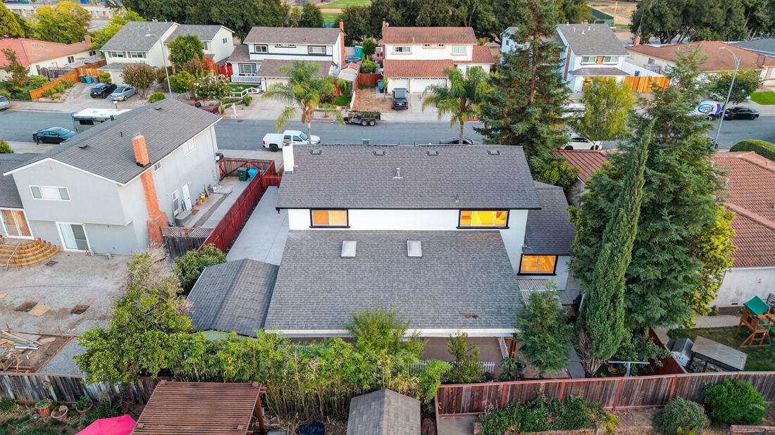 895 Greenwich Drive