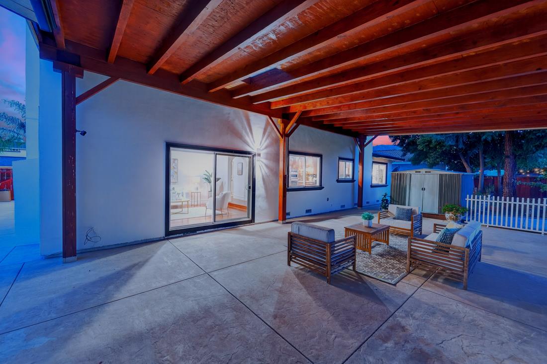 895 Greenwich Drive