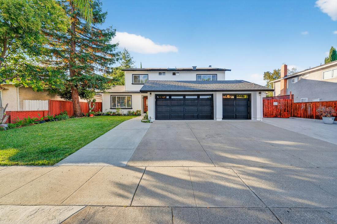 895 Greenwich Drive