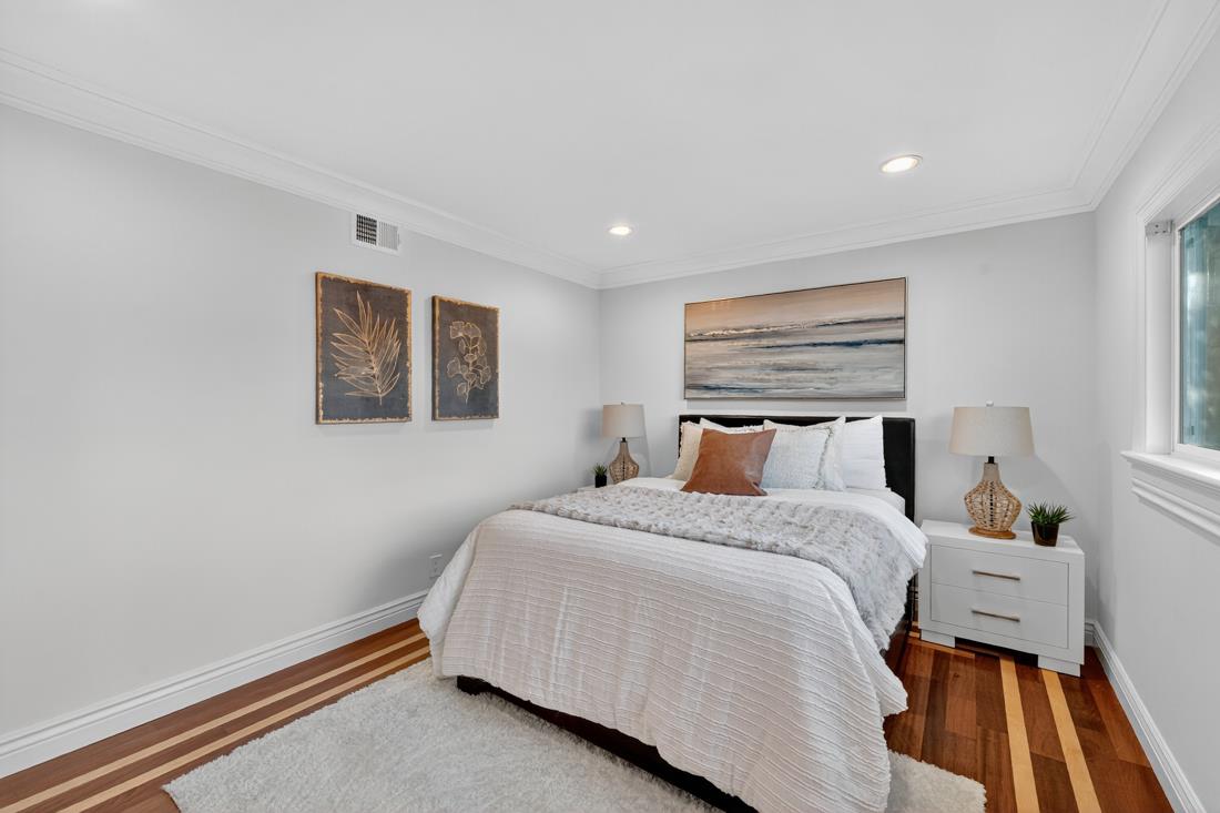 895 Greenwich Drive