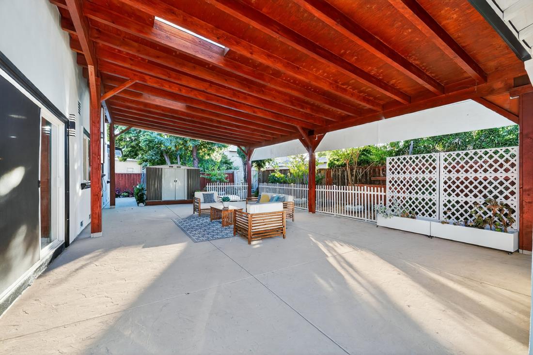 895 Greenwich Drive