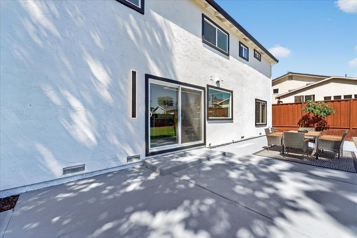 3324 Trebol Lane