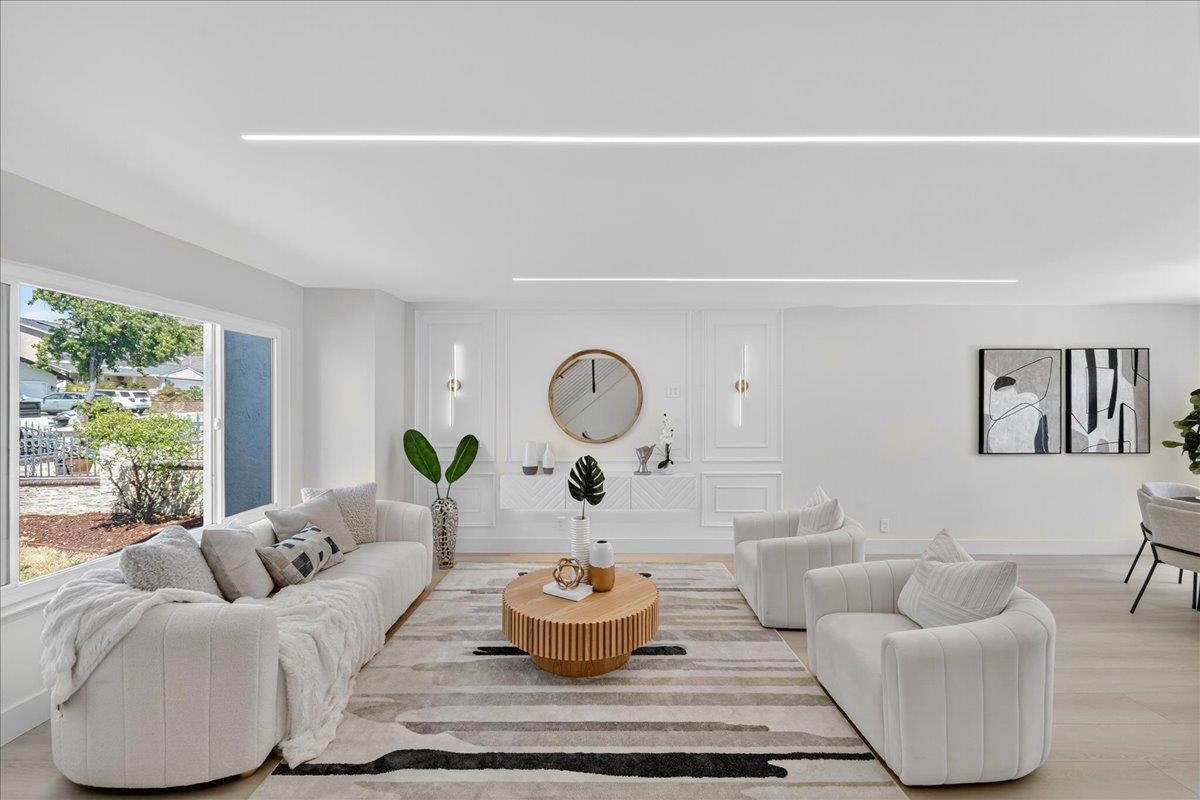 3324 Trebol Lane