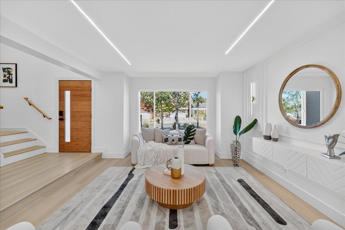 3324 Trebol Lane