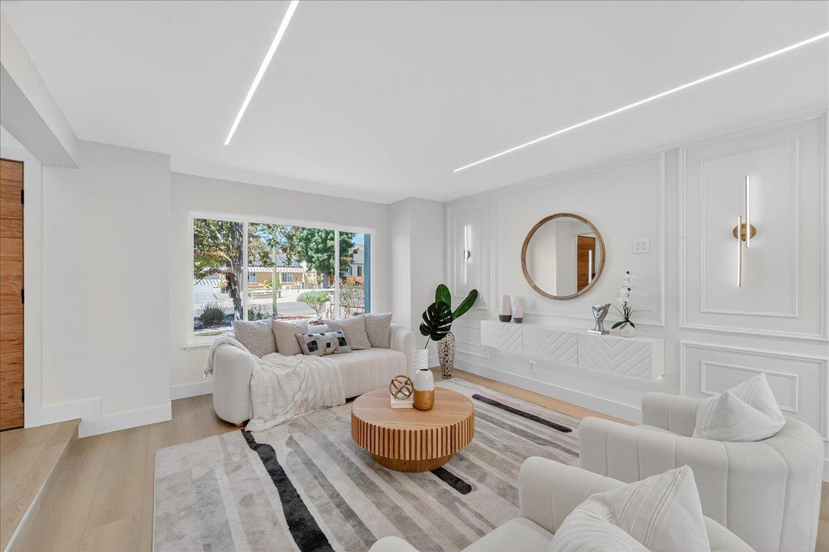 3324 Trebol Lane