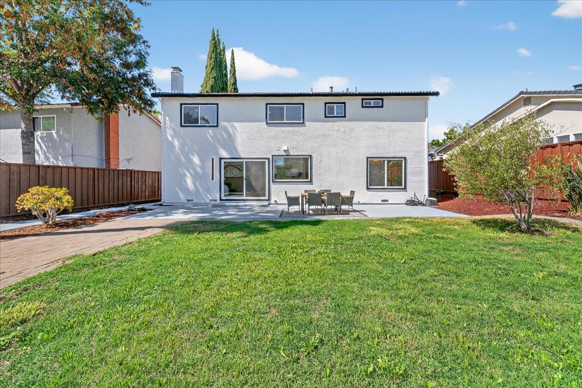 3324 Trebol Lane