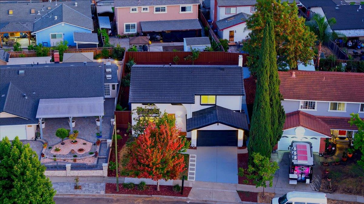 3324 Trebol Lane