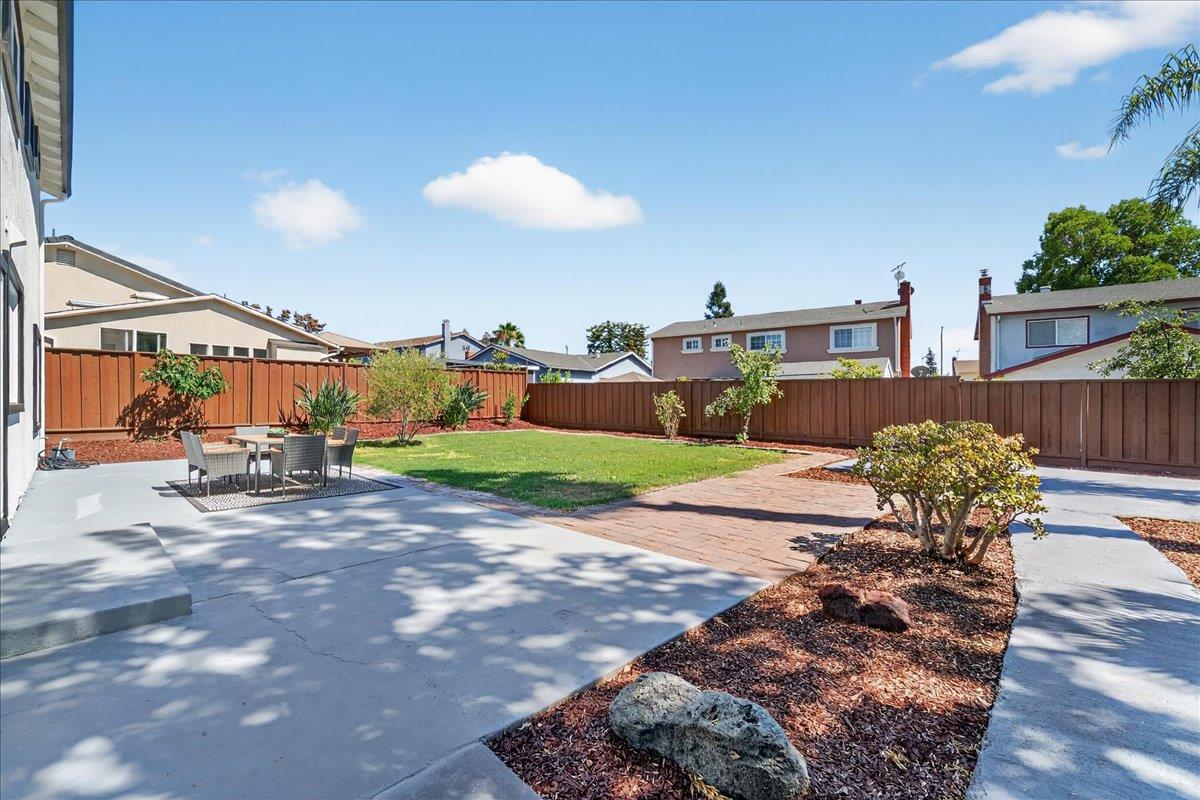 3324 Trebol Lane