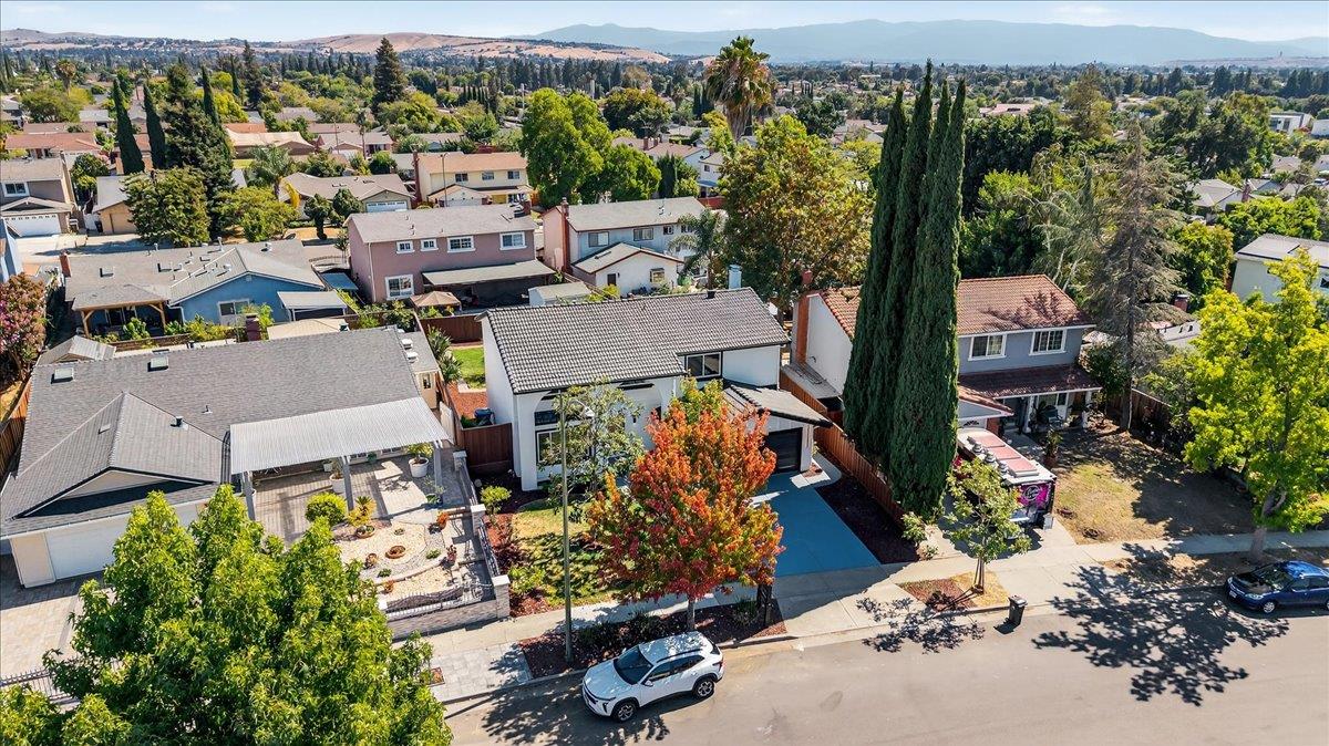 3324 Trebol Lane