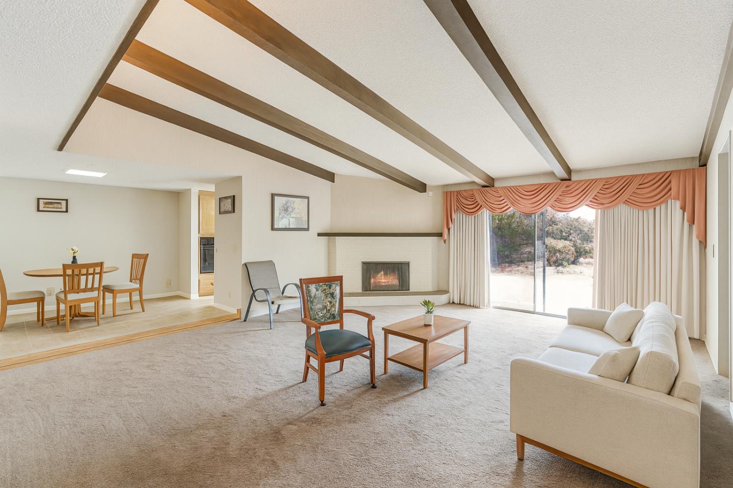 1055 Howe Circle