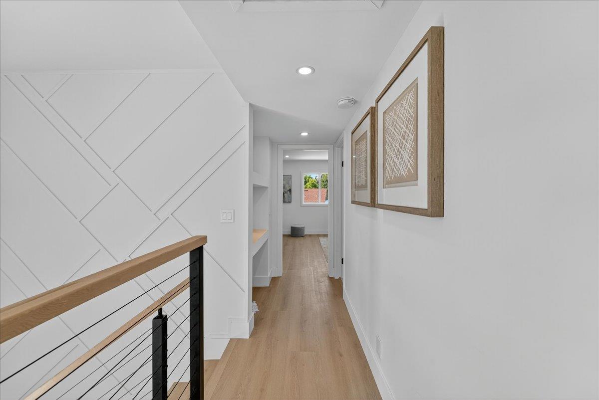 419 Avenida Palmas