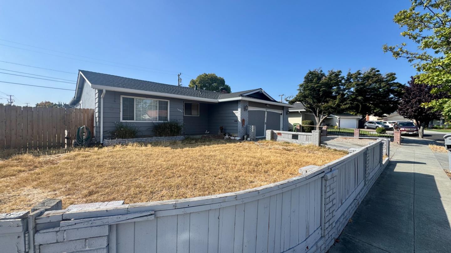 1502 Woodson Court