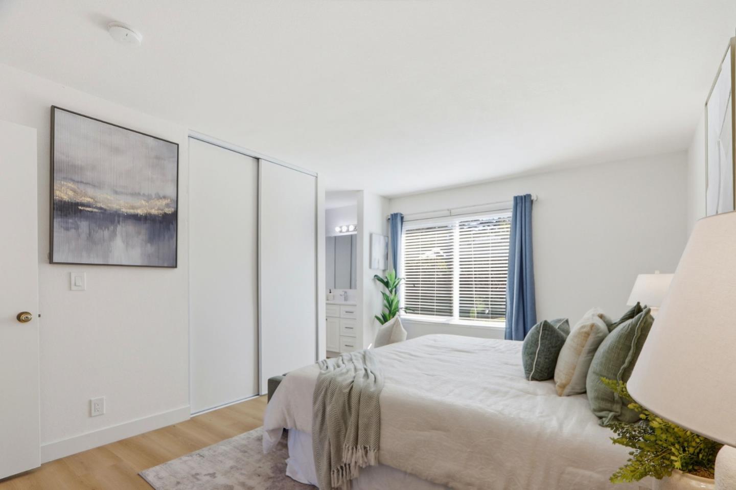 1586 Redfield Court